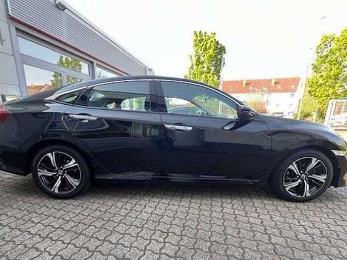Honda Civic 1.5 Elegance Limousine