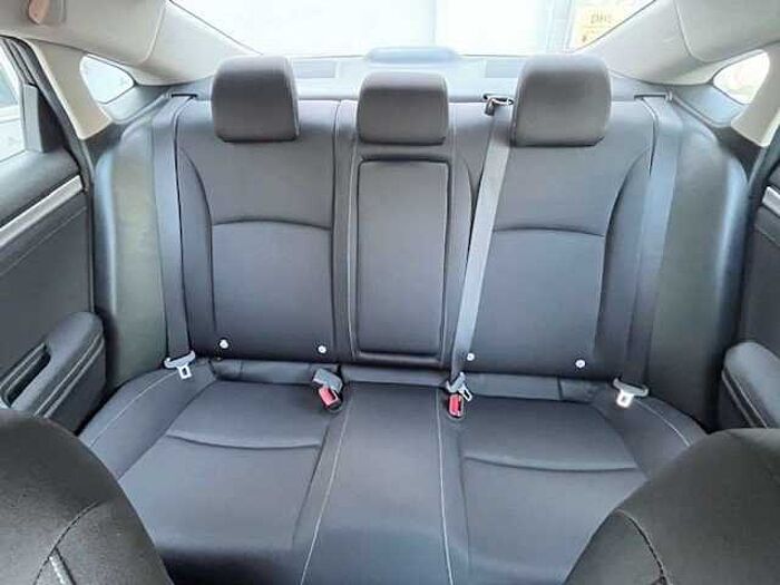 Honda Civic 1.5 Elegance Limousine