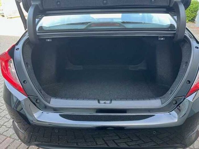 Honda Civic 1.5 Elegance Limousine