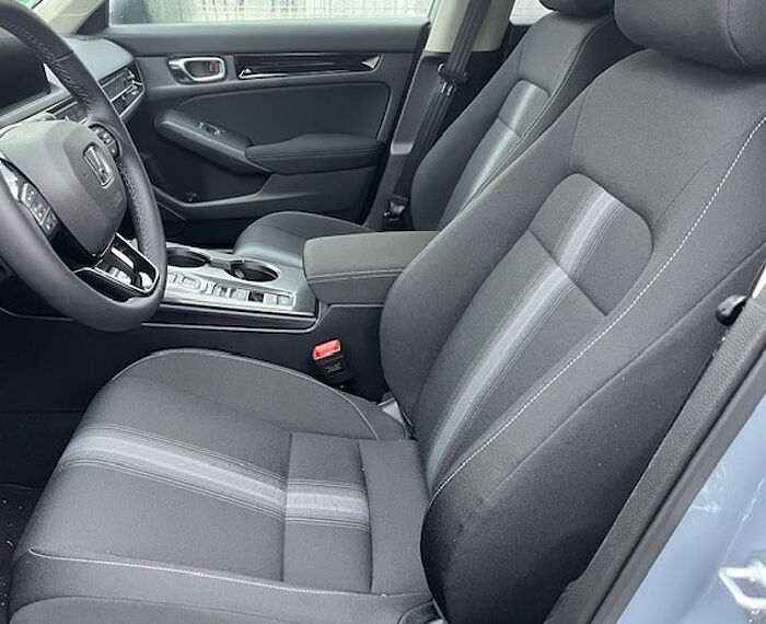 Honda Civic e: HEV Elegance