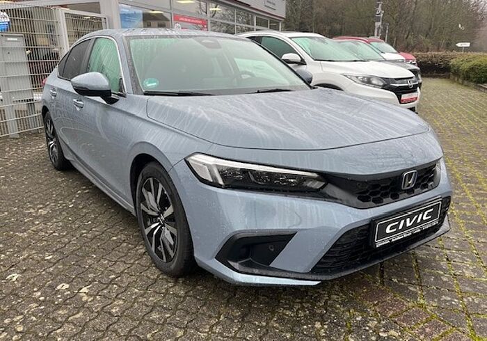 Honda Civic e: HEV Elegance