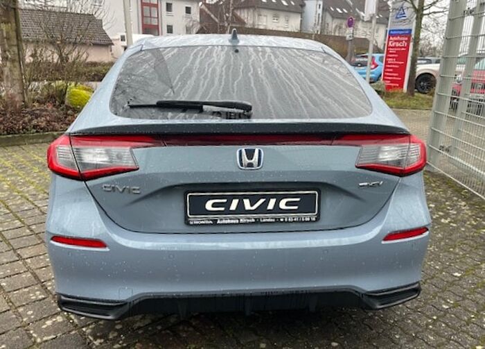 Honda Civic e: HEV Elegance