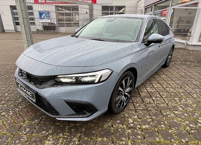 Honda Civic e: HEV Elegance